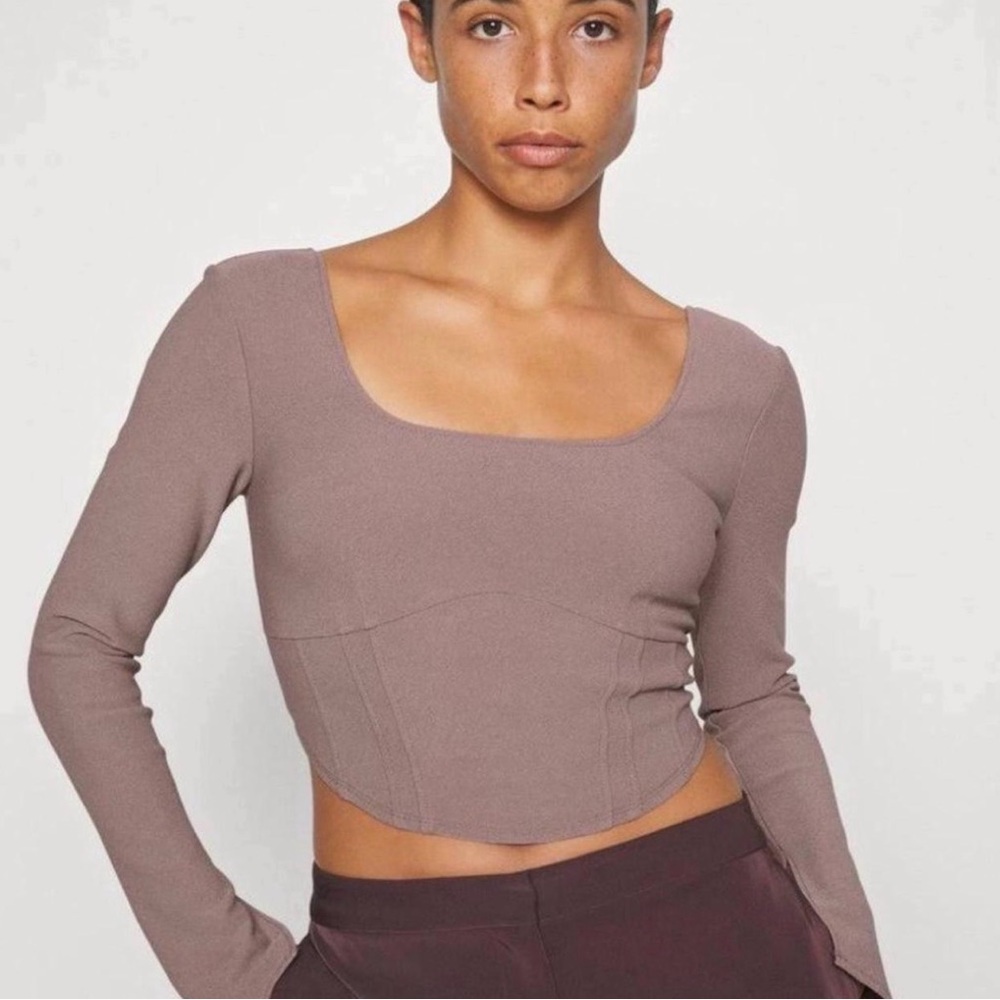 Abercrombie & Fitch Long Sleeve Corset Crop‎ Top